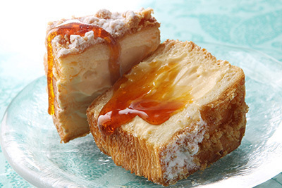 クリームパン｜ル パン ドゥ ジョエル・ロブションより、冷やして食べる「ひんやりカラメルクリームパン」新発売