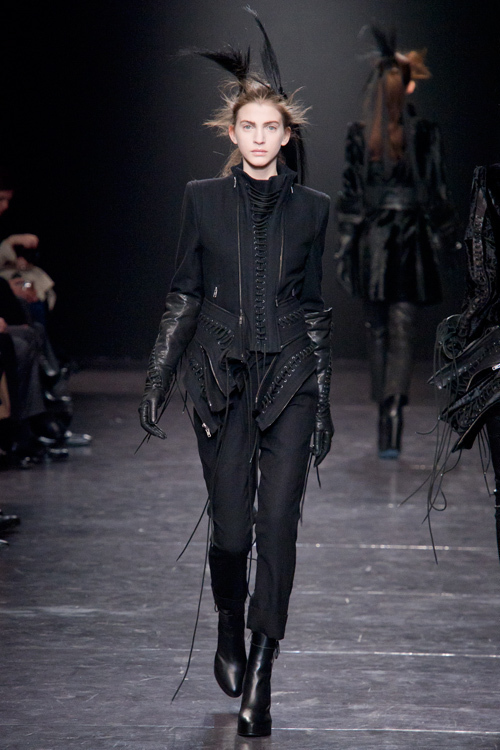 アン ドゥムルメステール(ANN DEMEULEMEESTER) 2011-12年秋冬ウィメンズコレクション シルエット - 写真3