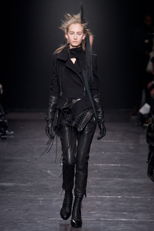 アン ドゥムルメステール(ANN DEMEULEMEESTER) 2011-12年秋冬ウィメンズコレクション シルエット - 写真6