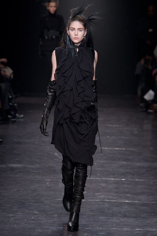 アン ドゥムルメステール(ANN DEMEULEMEESTER) 2011-12年秋冬ウィメンズコレクション シルエット - 写真9