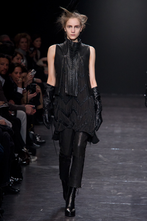 アン ドゥムルメステール(ANN DEMEULEMEESTER) 2011-12年秋冬ウィメンズコレクション シルエット - 写真13