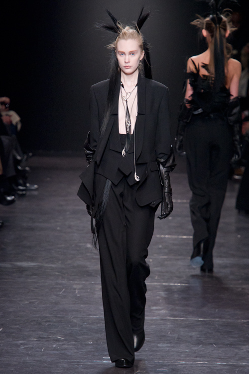 アン ドゥムルメステール(ANN DEMEULEMEESTER) 2011-12年秋冬ウィメンズコレクション  - 写真39