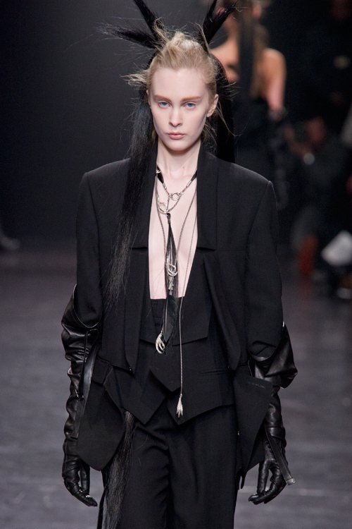 アン ドゥムルメステール(ANN DEMEULEMEESTER) 2011-12年秋冬ウィメンズコレクション  - 写真40