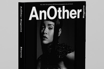 リアーナ｜表紙が動き出す！LEDスクリーンを内蔵した「アナザー・マガジン」マックイーン＆リアーナにフィーチャー