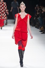 クリエイティブディレクター藤原大による最後のコレクション、ISSEY MIYAKE(イッセイ ミヤケ) 2011-12年秋冬コレクション｜写真19