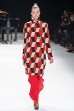 クリエイティブディレクター藤原大による最後のコレクション、ISSEY MIYAKE(イッセイ ミヤケ) 2011-12年秋冬コレクション｜写真20