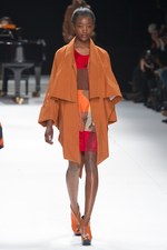 クリエイティブディレクター藤原大による最後のコレクション、ISSEY MIYAKE(イッセイ ミヤケ) 2011-12年秋冬コレクション｜写真24