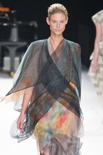 クリエイティブディレクター藤原大による最後のコレクション、ISSEY MIYAKE(イッセイ ミヤケ) 2011-12年秋冬コレクション｜写真38