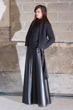 新しいドレスの形を提案 メゾン マルタン マルジェラ(Maison Martin Margiela)　2011-12年秋冬コレクション｜写真19