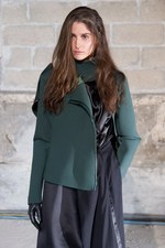 新しいドレスの形を提案 メゾン マルタン マルジェラ(Maison Martin Margiela)　2011-12年秋冬コレクション｜写真45