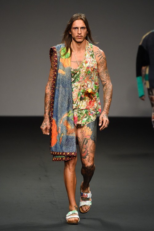 ヴィヴィアン・ウエストウッド マン(Vivienne Westwood MAN) 2016年春夏メンズコレクション - ファッションプレス