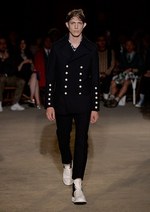 アレキサンダー・マックイーン 2016年春夏メンズコレクション - 海の男が過ごす夏｜写真11