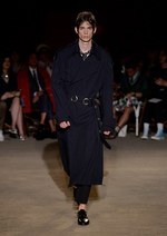 アレキサンダー・マックイーン 2016年春夏メンズコレクション - 海の男が過ごす夏｜写真15