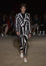 アレキサンダー・マックイーン 2016年春夏メンズコレクション - 海の男が過ごす夏｜写真25