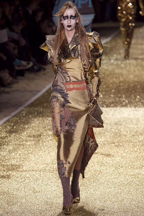 ヴィヴィアン・ウエストウッド ゴールドレーベル(Vivienne Westwood Gold Label) 2011-12年秋冬ウィメンズコレクション  - 写真28