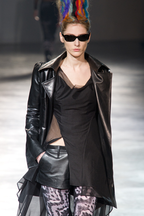 ヨウジヤマモト 2011-12年秋冬<span>コレクション</span> - 写真32