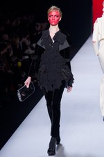 ファッションの聖戦に向かう美の戦士達 ヴィクター＆ロルフ(VIKTOR&ROLF)、2011-12年秋冬コレクション｜写真33