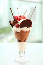 ショコラティエ パレ ド オールから夏限定ショコラ - スイカのパフェやドリンクも｜写真2