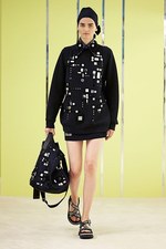 マーク ジェイコブス 2016年リゾートコレクション - キラキラとビジューを散りばめて｜写真12