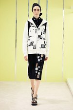 マーク ジェイコブス 2016年リゾートコレクション - キラキラとビジューを散りばめて｜写真13