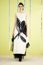 マーク ジェイコブス 2016年リゾートコレクション - キラキラとビジューを散りばめて｜写真24