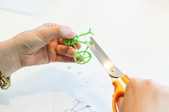 空中に絵を描ける「3Dペン」がMoMAデザインストアに - 設計図のない自由なアイディアを形に｜写真12