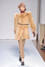 大人の女性に贈るエレガントな ミラ ショーン(mila schon)2011-12年秋冬コレクション｜写真12