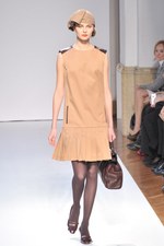 大人の女性に贈るエレガントな ミラ ショーン(mila schon)2011-12年秋冬コレクション｜写真15