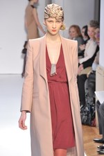 大人の女性に贈るエレガントな ミラ ショーン(mila schon)2011-12年秋冬コレクション｜写真18