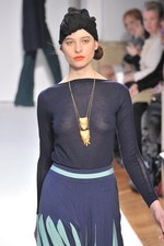 大人の女性に贈るエレガントな ミラ ショーン(mila schon)2011-12年秋冬コレクション｜写真26