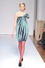 大人の女性に贈るエレガントな ミラ ショーン(mila schon)2011-12年秋冬コレクション｜写真34