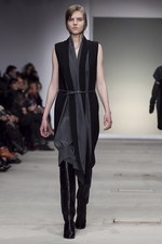 火星から来たジャンヌダルクがイメージ - ルッツ(Lutz) 2011-2012年秋冬コレクション｜写真20