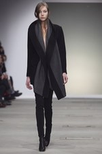 火星から来たジャンヌダルクがイメージ - ルッツ(Lutz) 2011-2012年秋冬コレクション｜写真24