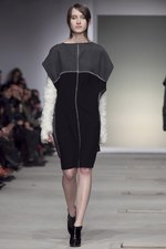 火星から来たジャンヌダルクがイメージ - ルッツ(Lutz) 2011-2012年秋冬コレクション｜写真9