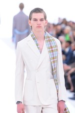 エルメネジルド ゼニア 2016年春夏コレクション - クラシックとモダンが出会う、真夏の饗宴｜写真49