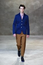 マルニ 2016年春夏メンズコレクション - 70年代の灰汁を抜いたヌーベルキュイジーヌ｜写真1