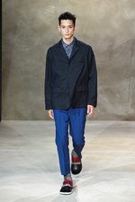 マルニ 2016年春夏メンズコレクション - 70年代の灰汁を抜いたヌーベルキュイジーヌ｜写真30