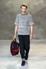 マルニ 2016年春夏メンズコレクション - 70年代の灰汁を抜いたヌーベルキュイジーヌ｜写真35