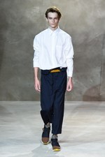 マルニ 2016年春夏メンズコレクション - 70年代の灰汁を抜いたヌーベルキュイジーヌ｜写真44
