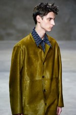 マルニ 2016年春夏メンズコレクション - 70年代の灰汁を抜いたヌーベルキュイジーヌ｜写真49