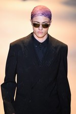 ヴェルサーチ 2016年春夏メンズコレクション - ハードボイルドな男たちの協奏曲｜写真4