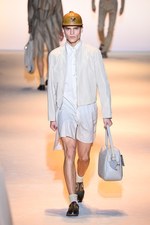 ヴェルサーチ 2016年春夏メンズコレクション - ハードボイルドな男たちの協奏曲｜写真28