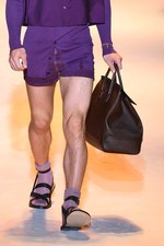 ヴェルサーチ 2016年春夏メンズコレクション - ハードボイルドな男たちの協奏曲｜写真35