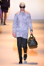 ヴェルサーチ 2016年春夏メンズコレクション - ハードボイルドな男たちの協奏曲｜写真43