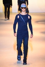 ヴェルサーチ 2016年春夏メンズコレクション - ハードボイルドな男たちの協奏曲｜写真66