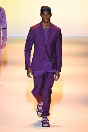 ヴェルサーチ 2016年春夏メンズコレクション - ハードボイルドな男たちの協奏曲｜写真36