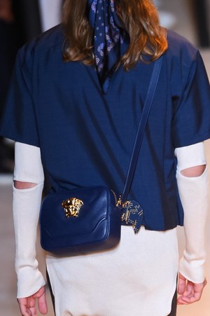 ヴェルサーチ 2016年春夏メンズコレクション - ハードボイルドな男たちの協奏曲｜写真57