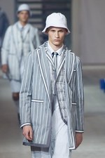 モンクレール ガム・ブルー 2016年春夏コレクション - 上品で男らしい、憧れのボート部選手｜写真25