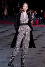 ジャミロクワイがライブで祝福！　15周年を祝うポール＆ジョー(PAUL & JOE)の2011-12年秋冬コレクション｜写真48