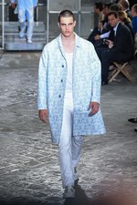 ジバンシィ バイ リカルド ティッシ 2016年春夏メンズコレクション - 縦縞なストリート・モード｜写真100